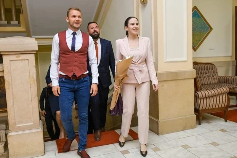 Draško Stanivuković i Benjamina Karić