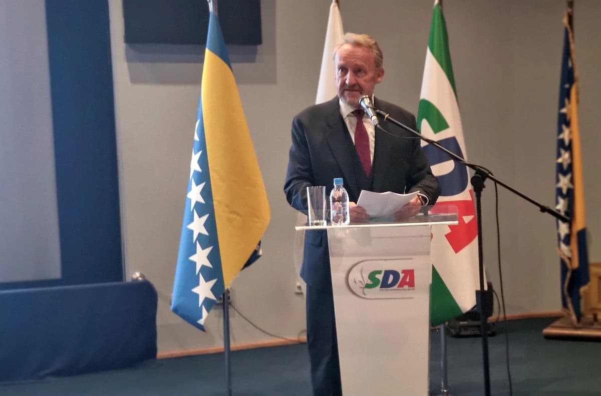 Izetbegović na Akademiji u Općini Novi Grad