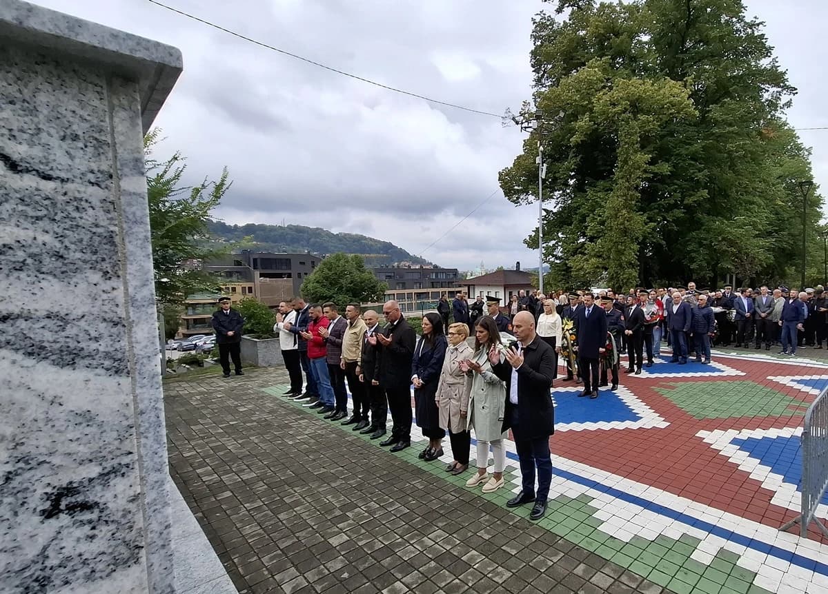 Obilježavanje 2. oktobra u Tuzli