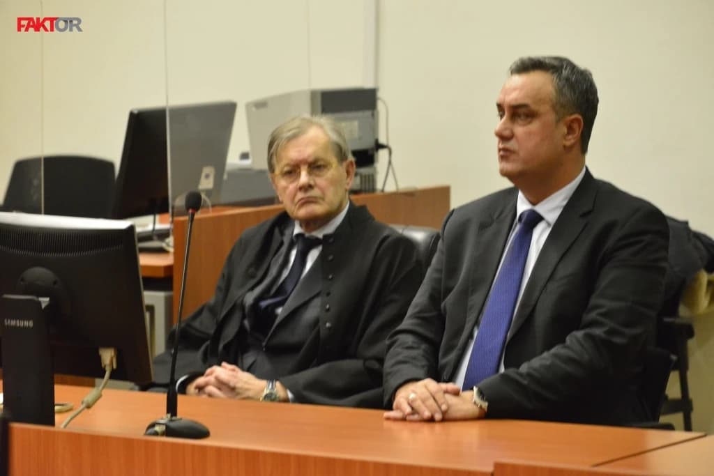 Sarajlić s advokatom Fahrudinom Ibrišimovićem