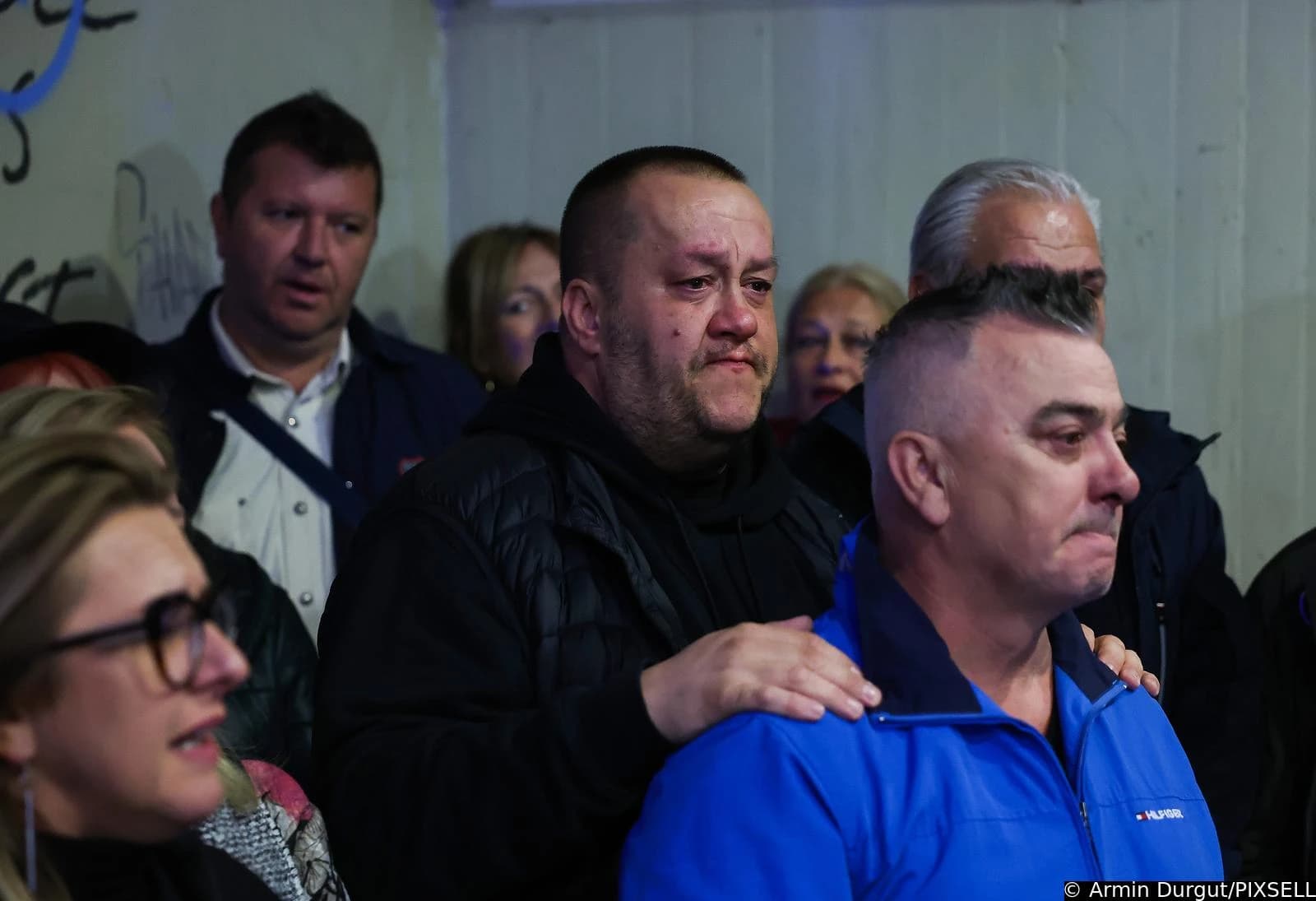 Dino Bešlić i Samir Kadirić u suzama