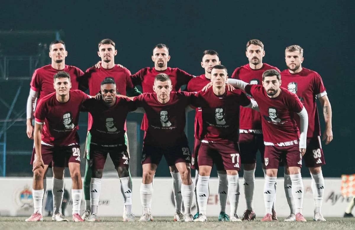 Igrači Bordo tima odali počast Halidu Bešliću