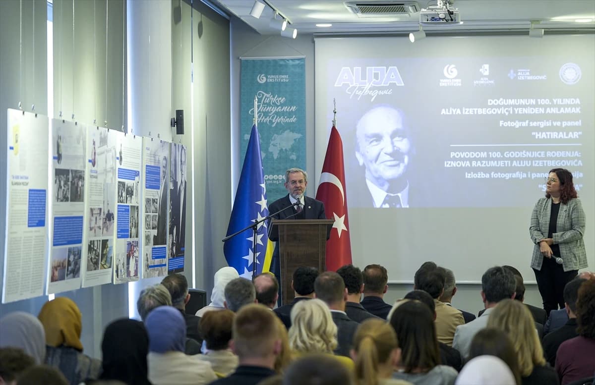 Panel o Aliji Izetbegoviću