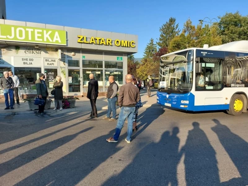 Muškarac je povrijeđen nožem