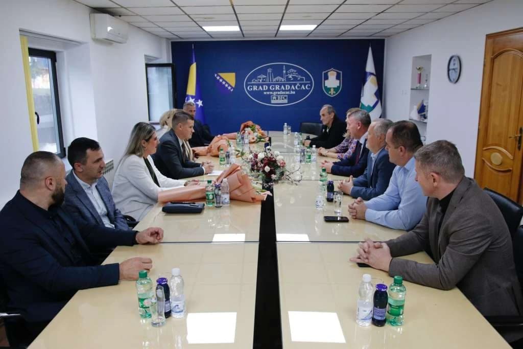 Delegacija Vlade TK u Gradačcu