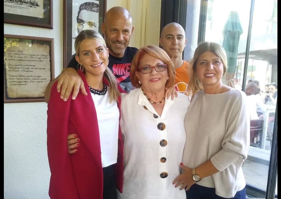 Porodica na okupu