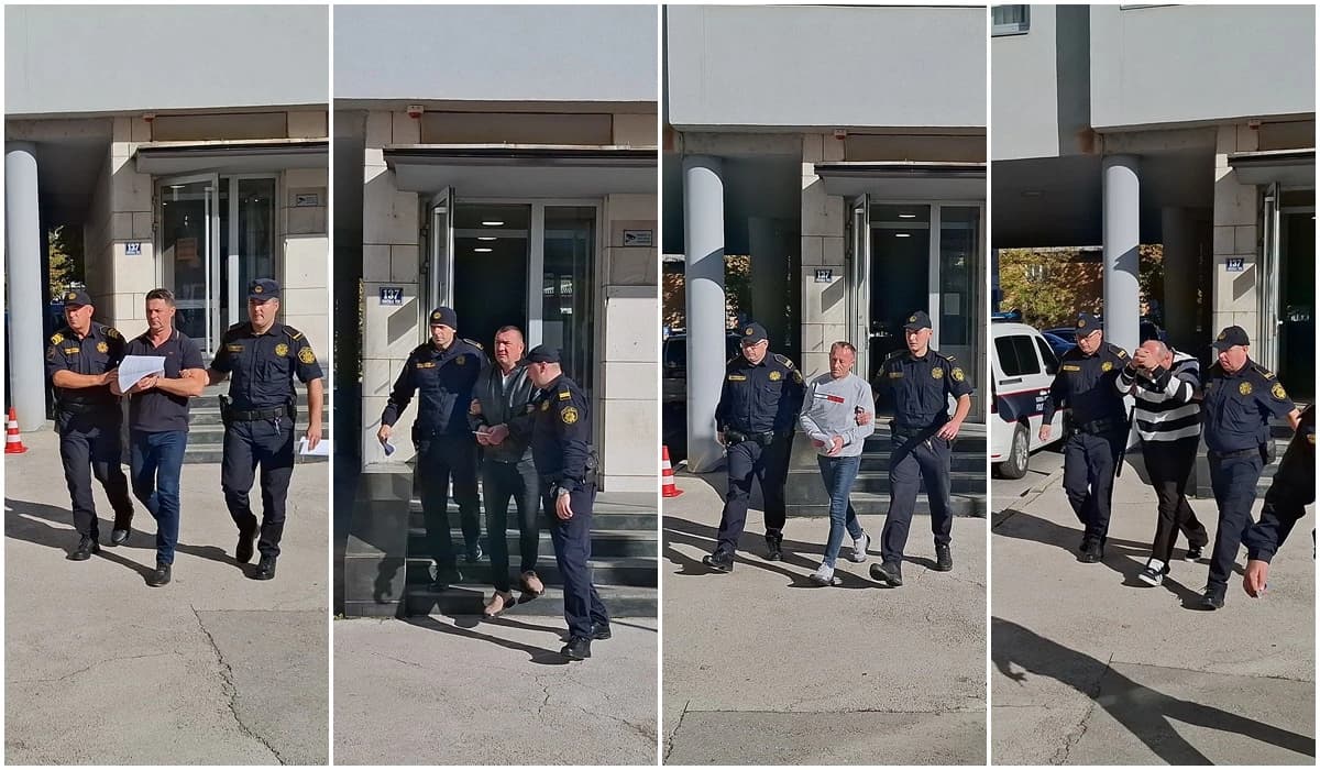 Odvođenje osumnjičenih s Kantonalnog suda Tuzla