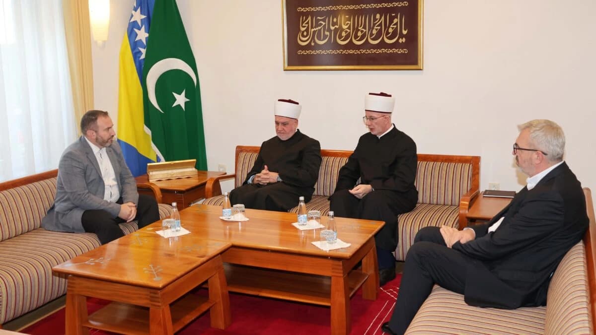 Reis Kavazović i muftija Fazlović sa ef. Huskanovićem