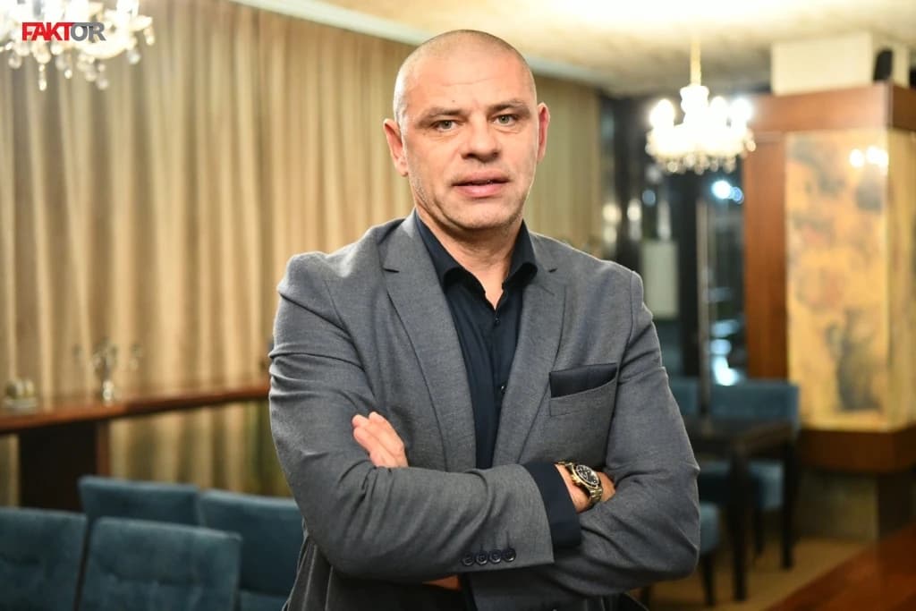 Marko Topić bez dlake na jeziku