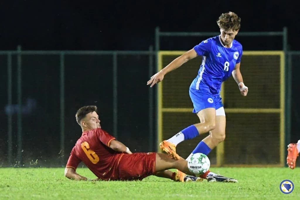 Mahmić u dresu juniora BiH