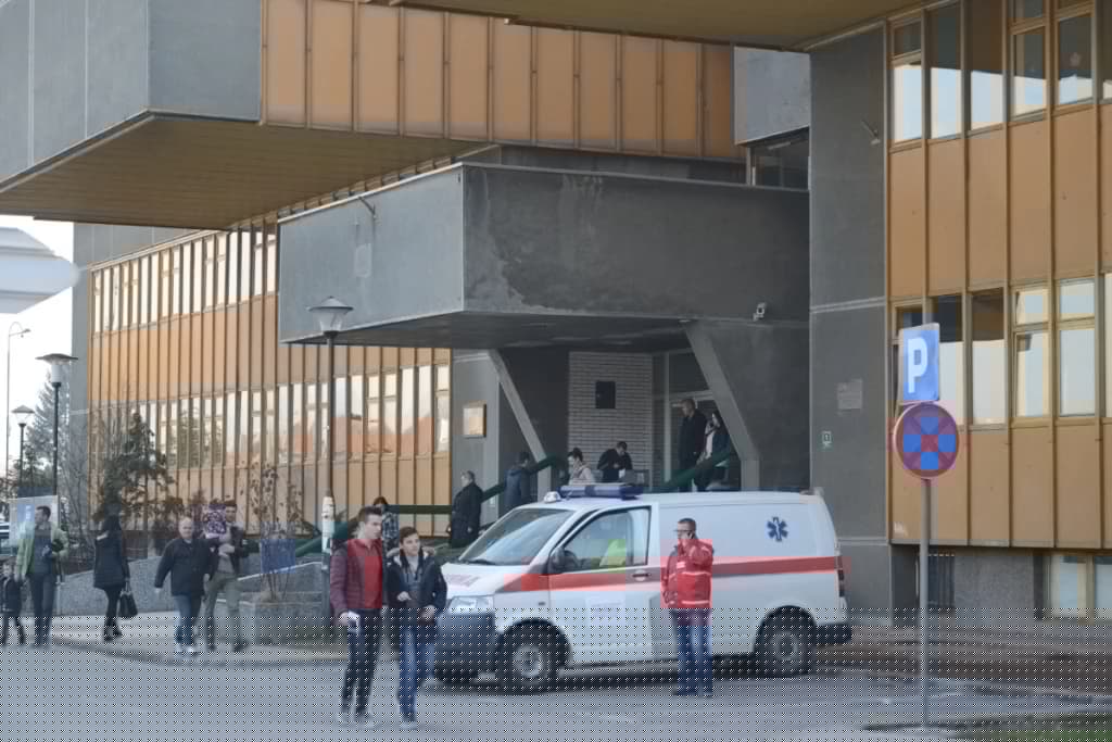 Gužve zbog respiratornih infekcija u Domu zdravlja KS: Ljekari daju sve od sebe, utrošeno 3.000 vakcina za gripu