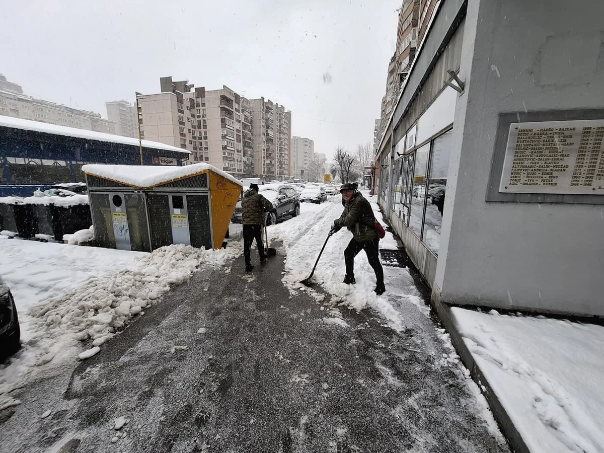 Oprezno sa čišćenjem snijega, a kardiolozi pojašnjavaju i zašto