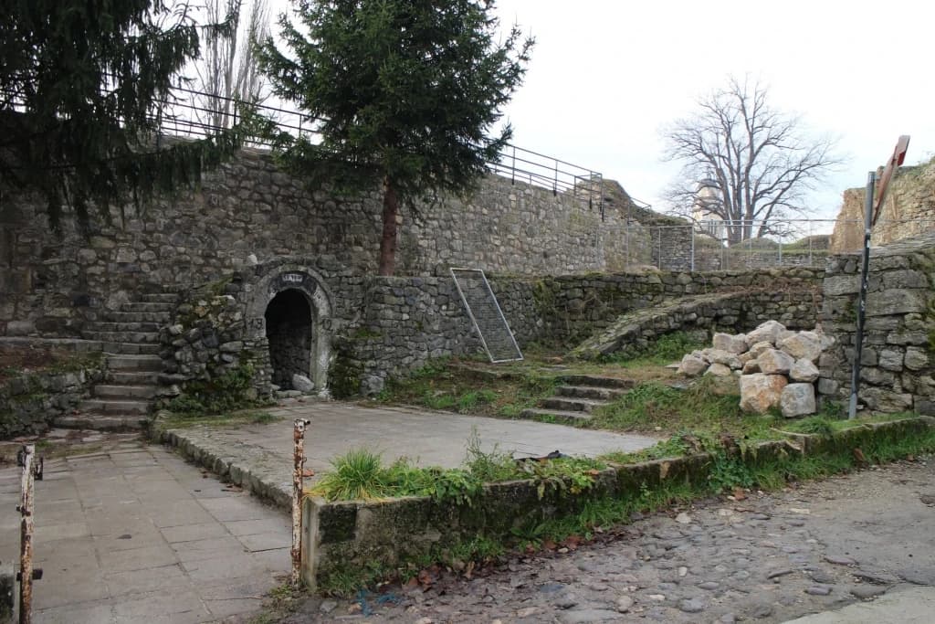 Završena obnova dijela južnog bedema na Kastelu