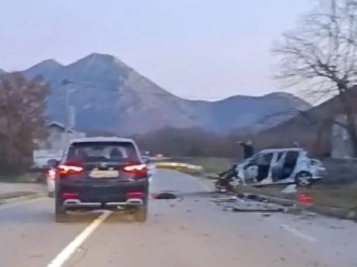 Detalji nesreće u Trebinju u kojoj je poginuo maloljetnik: Vozač nije imao vozačku, izgubio je kontrolu nad vozilom