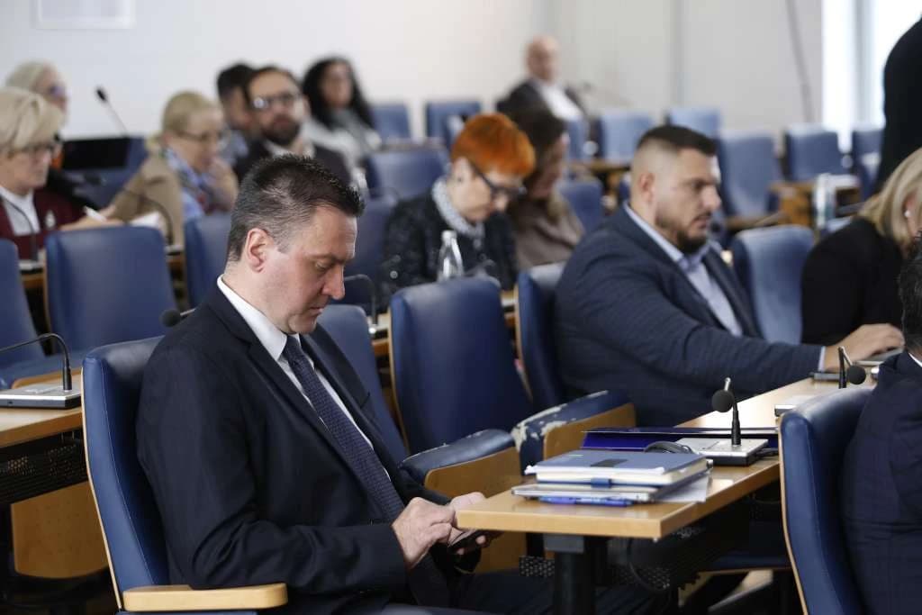 Brojni problemi bez konkretnih rješenja
