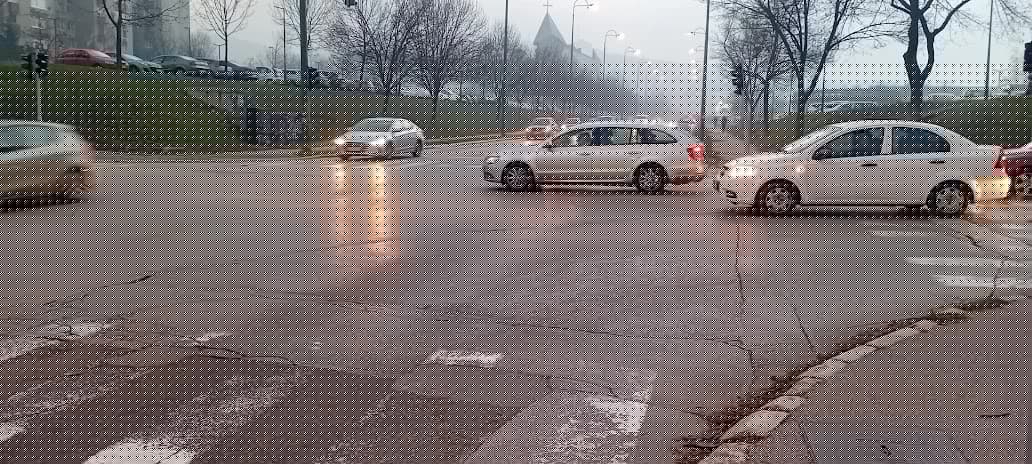 Ponovo ne rade semafori na opasnoj raskrsnici na Alipašinom Polju