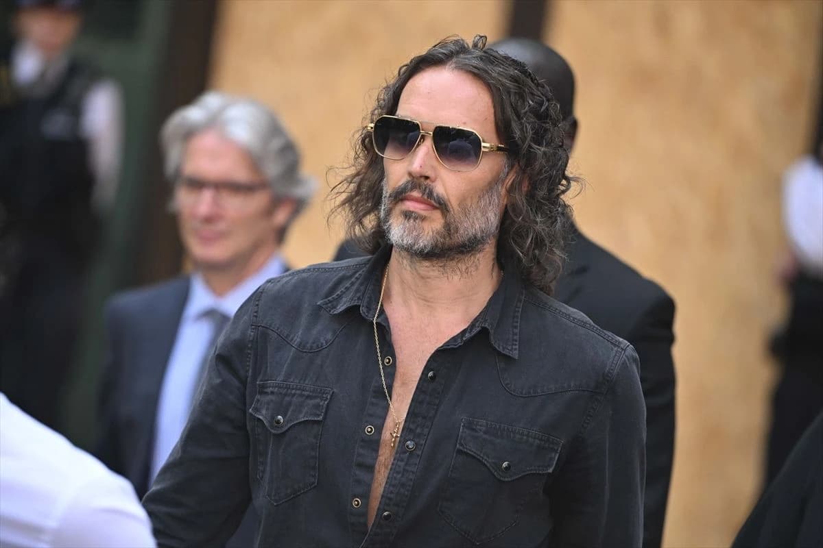 Russell Brand optužen za silovanje jedne žene i napad na drugu, glumac sve negira
