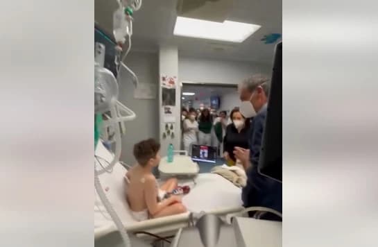 Trenutak pun emocija: Doktori u Italiji saopćili dječaku da će dobiti novo srce, pogledajte njegovu reakciju