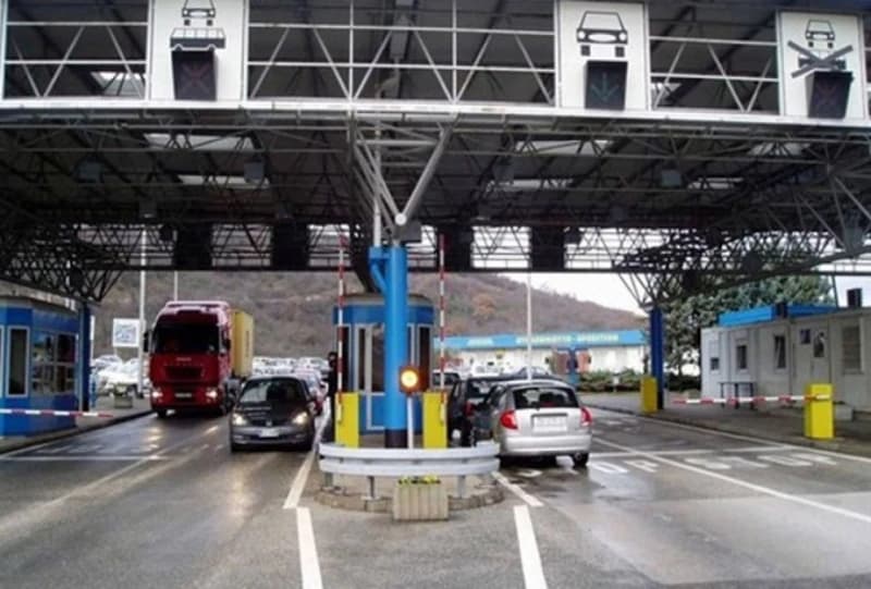 Hrvatska policija obavijestila BiH da nepoznate osobe za večeras spremaju navodne napade na granične prijelaze u BiH!