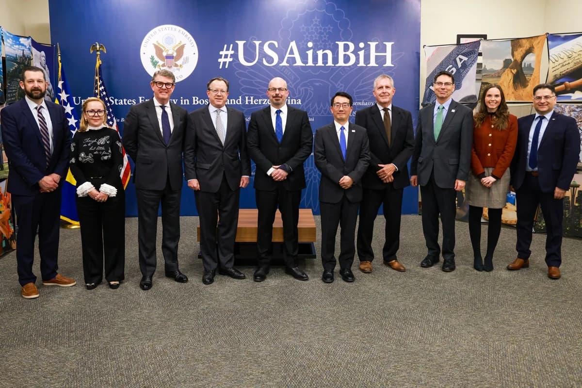Sastanak u Ambasadi SAD-a