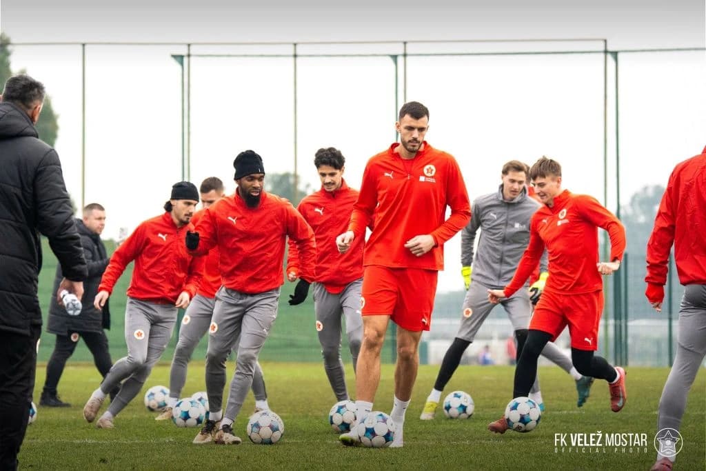 Velež u Medulinu stigao do pobjedničkog trofeja