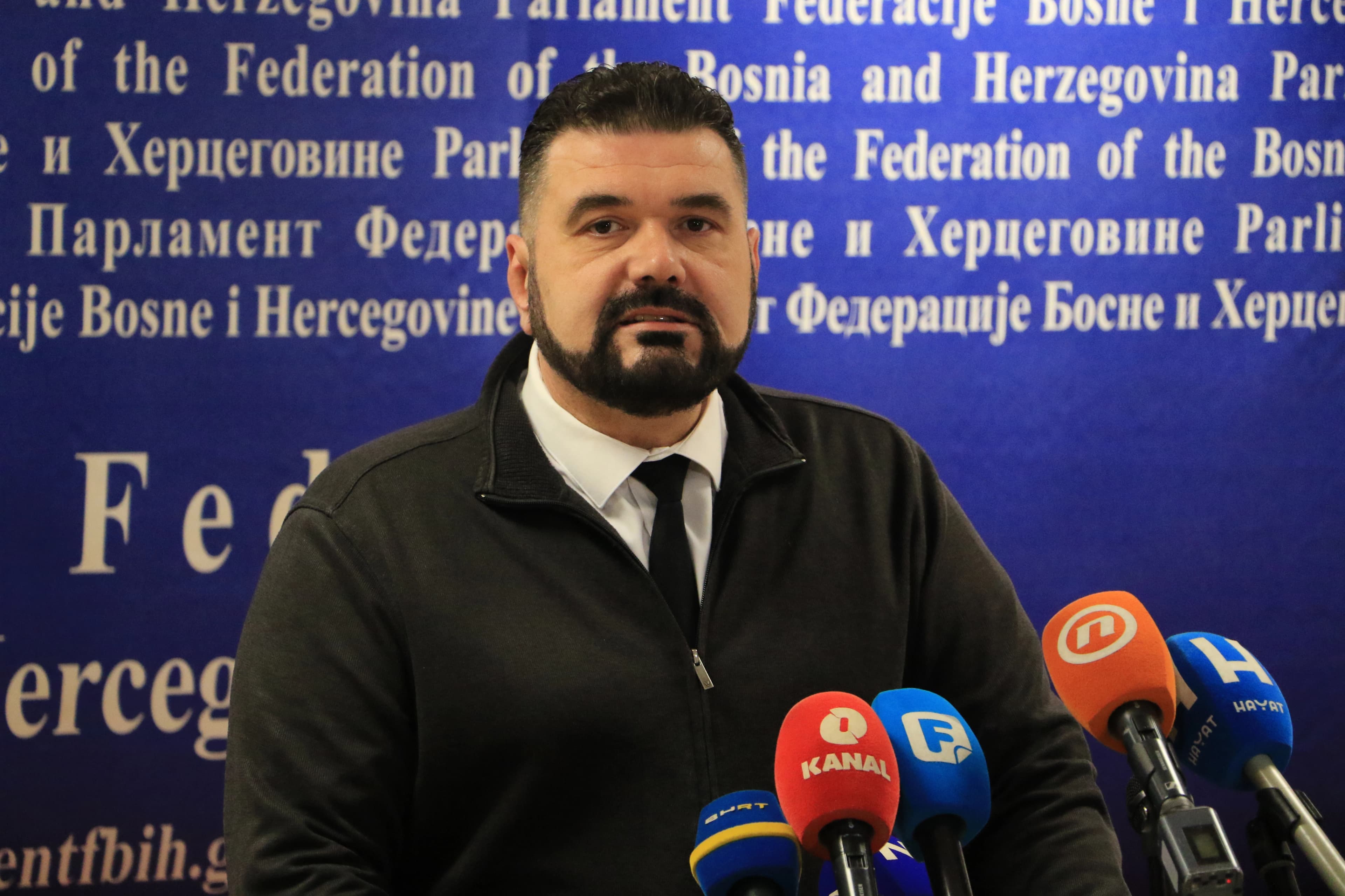 Mahir Mešalić