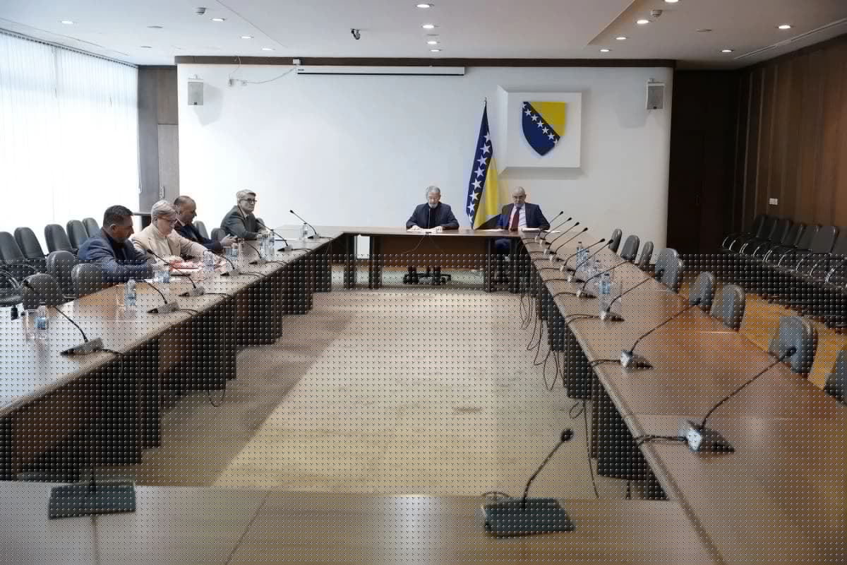 Članovi Komisije za saobraćaj i komunikacije PSBiH
