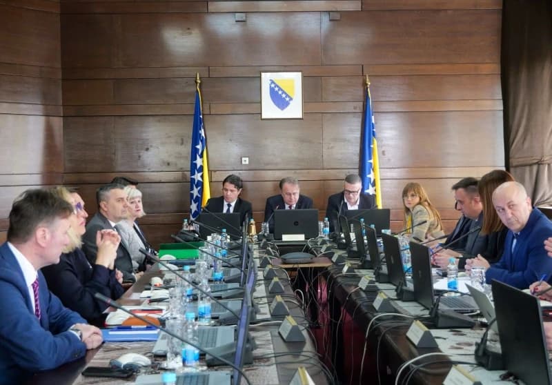 Vlada FBiH se zadužuje za više od 120 miliona KM radi održavanja tekuće likvidnosti