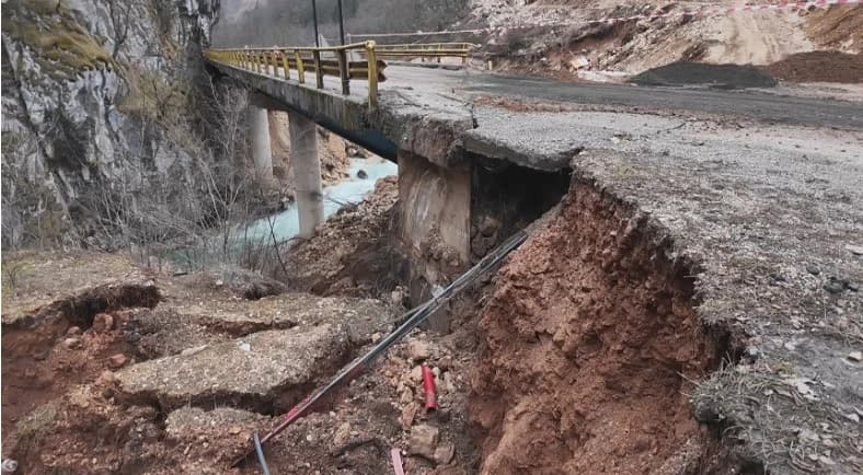 Zbog lošeg stanja zatvoren put Trnovo-Foča