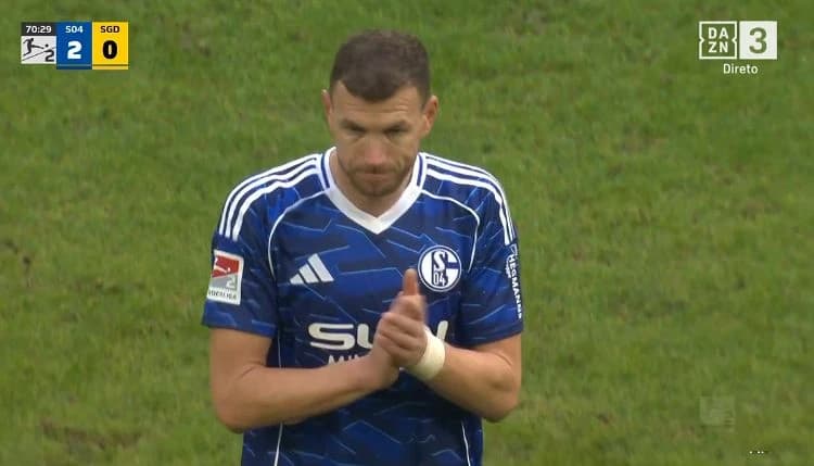 Edin Džeko je svjetska klasa: Još jedan magičan gol za ovacije sa tribina