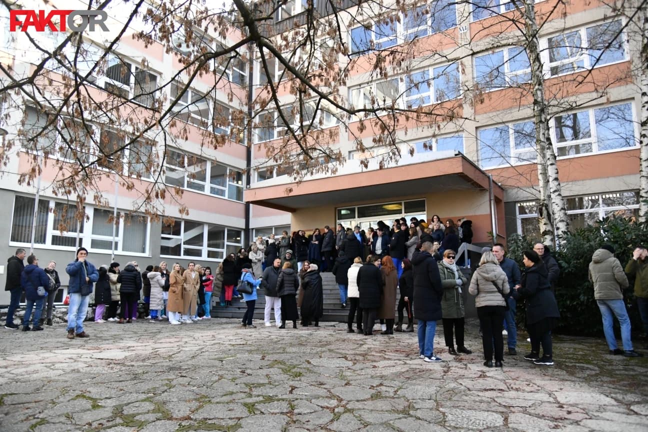 Radnici Stomatološkog fakulteta danas izlaze na proteste ispred Vlade KS