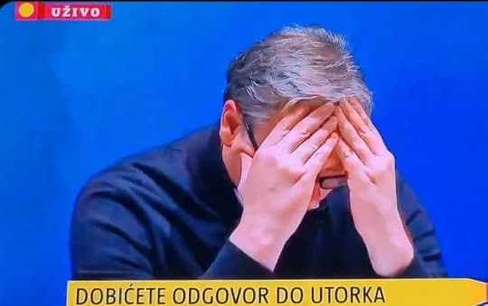 Vučić tokom obraćanja majke djeteta