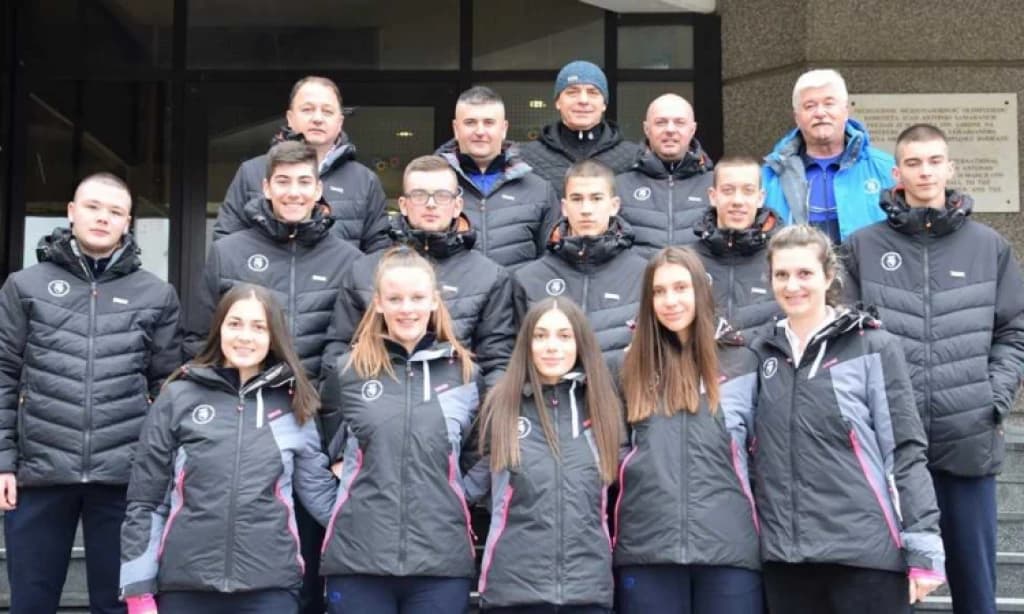Otvorene Zimske olimpijske igre mladih, BiH sa devet takmičara