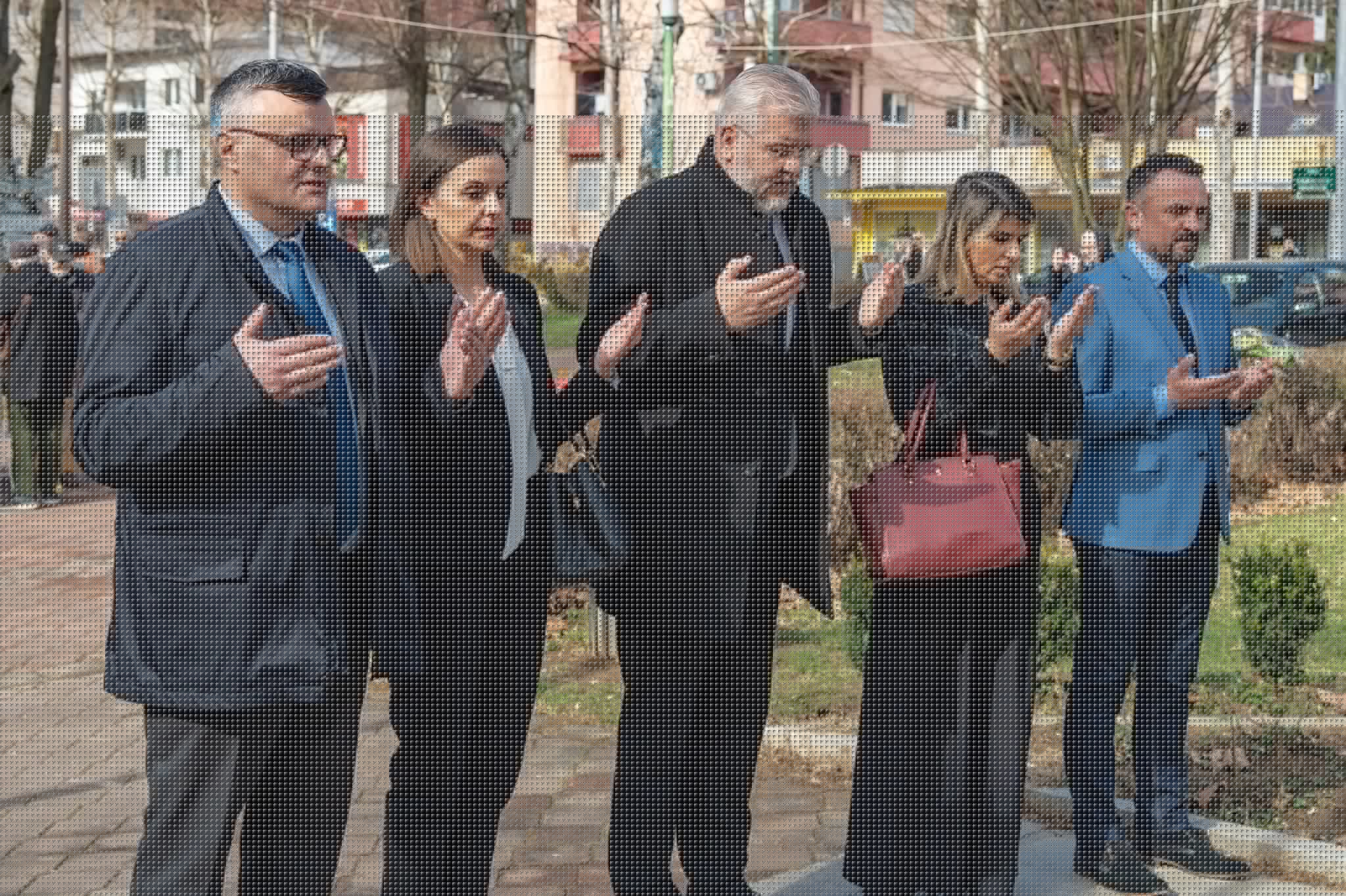 Brojne delegacije su položile cvijeće i odale počast