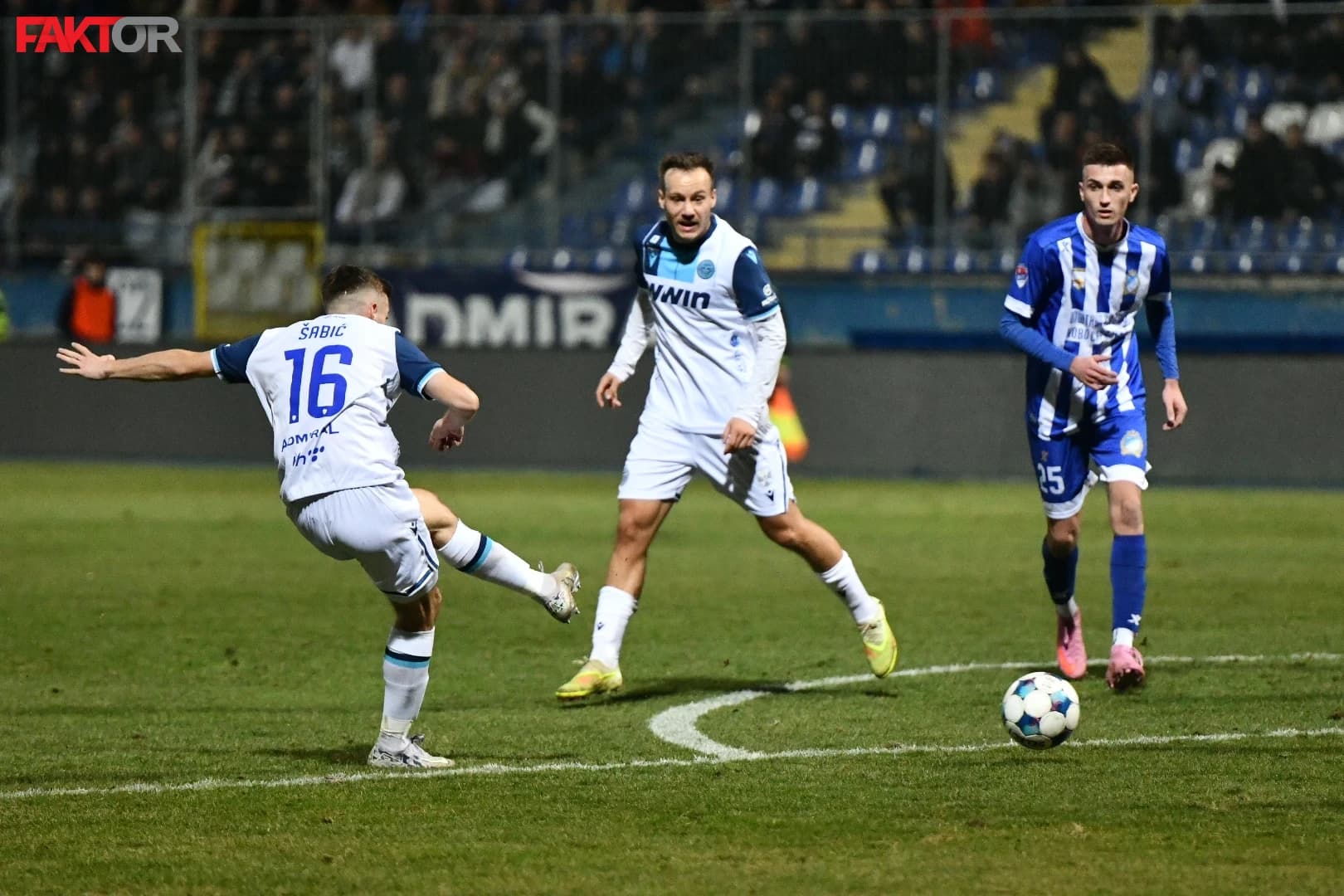 Đurbuzović od prve minute poslao juniora, ali i Krpića, Radovca...