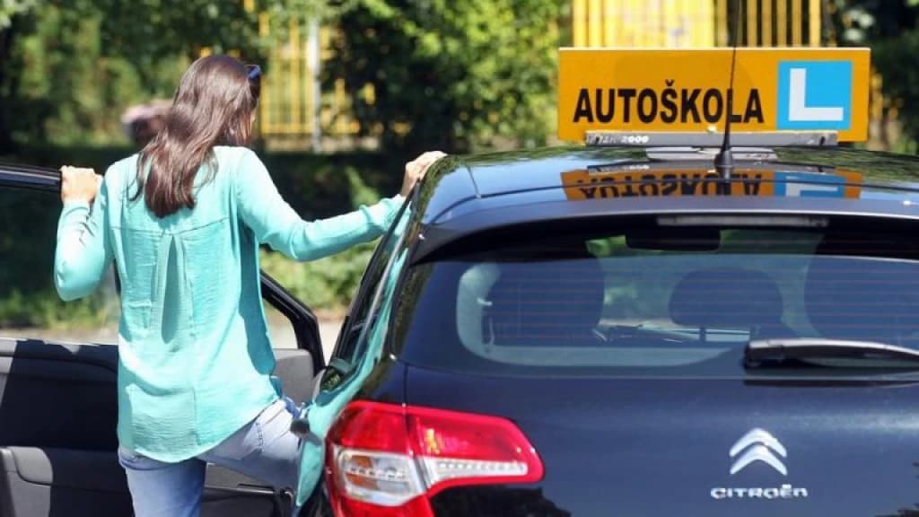 Od 1. marta skuplja obuka za vozače: Autoškole u RS-u dižu cijene