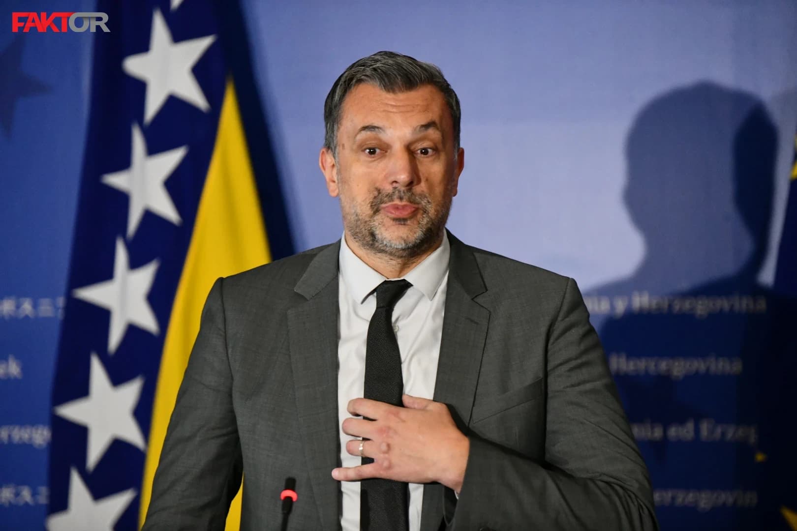 Konaković: Ambasade BiH u stalnoj komunikaciji s građanima, evakuacije po potrebi