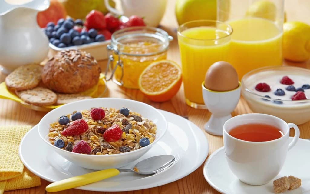 Nutricionisti savjetuju: Ove namirnice ne biste trebali (često) jesti za doručak
