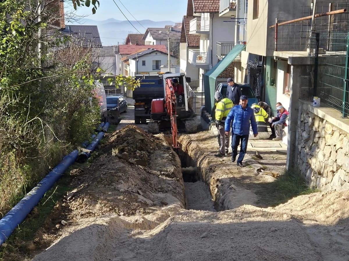 Građani mogu pozvati Dispečerski centar na brojeve 033 210 707 i 033 220 435