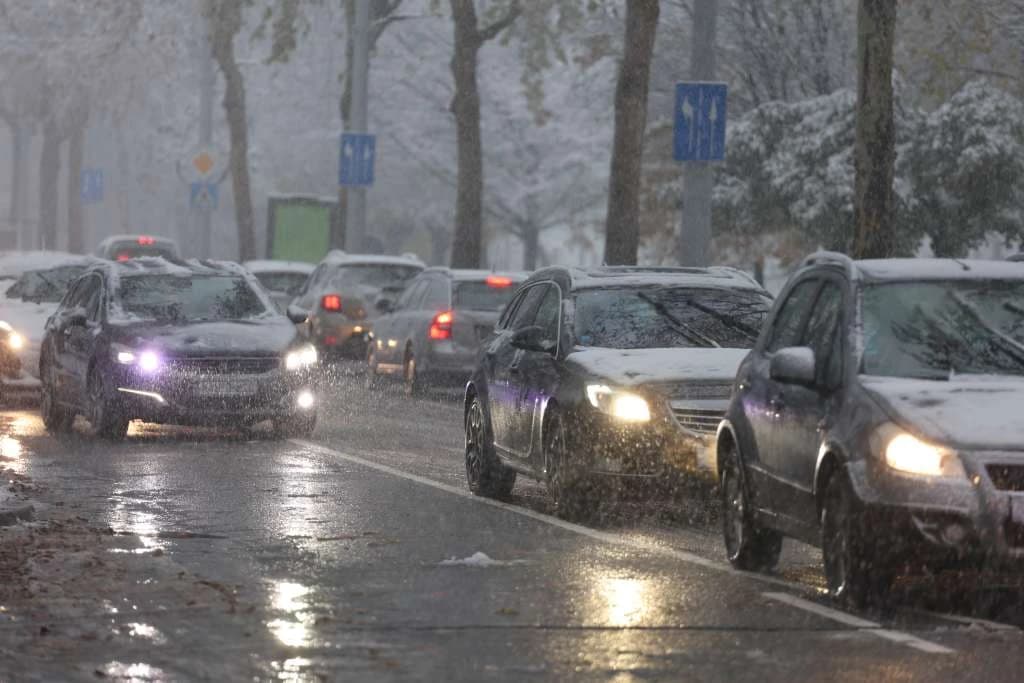 Oluja iz Hrvatske stiže i u BiH: Do kraja dana nevrijeme i snijeg u cijeloj zemlji