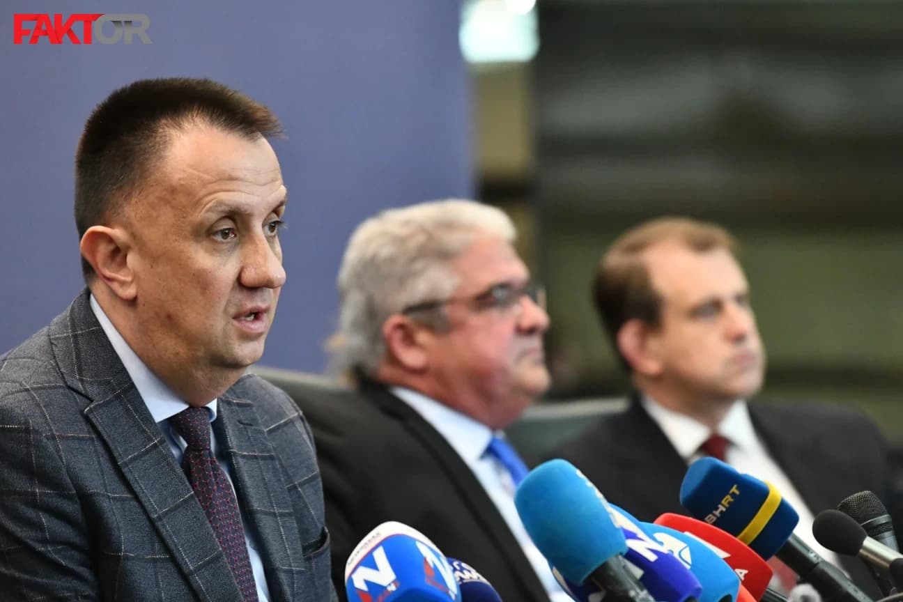 Vedran Lakić