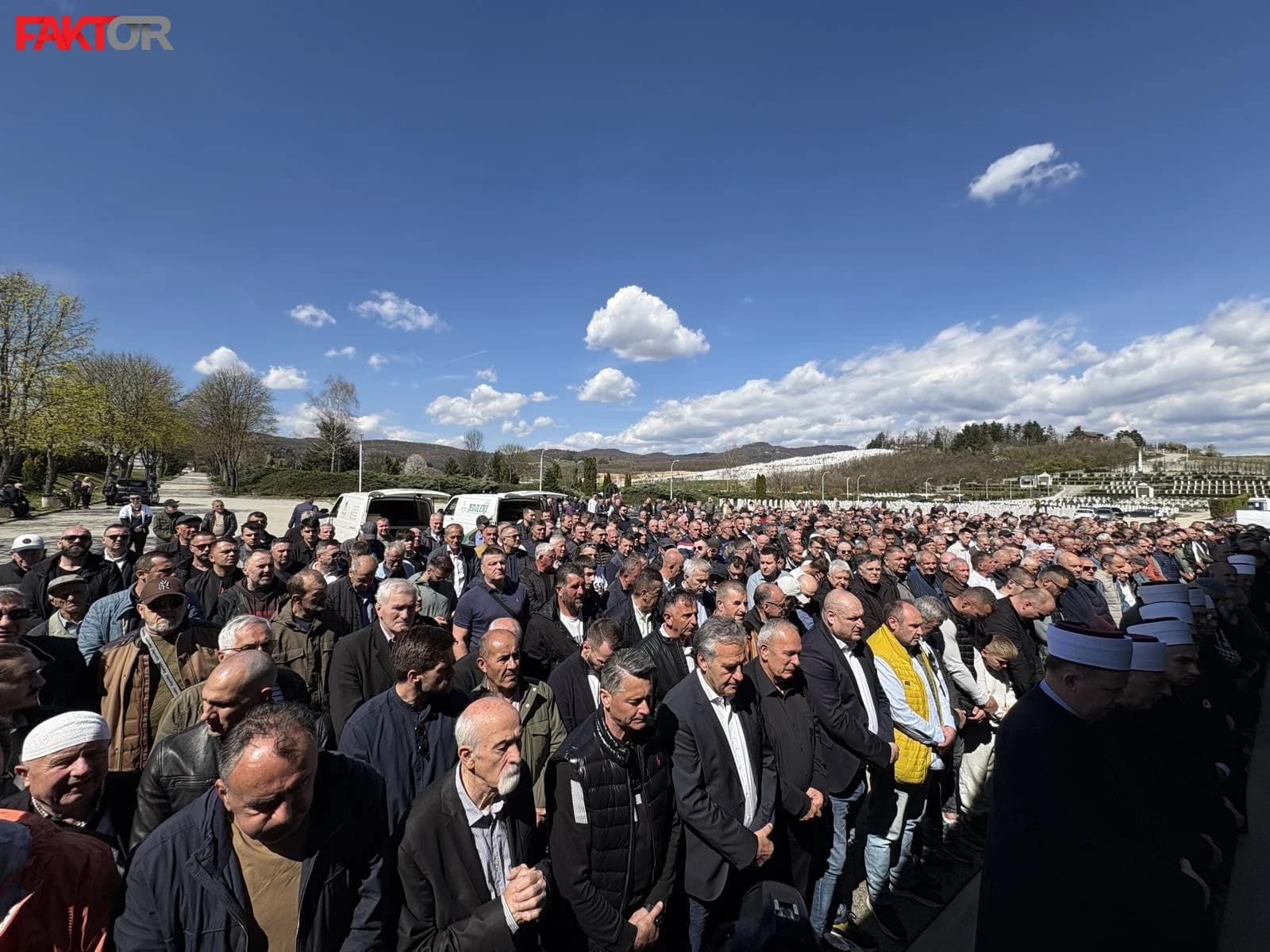 Klanjana dženaza Nijazu Graciću, na ispraćaju brojni prijatelji i poznanici