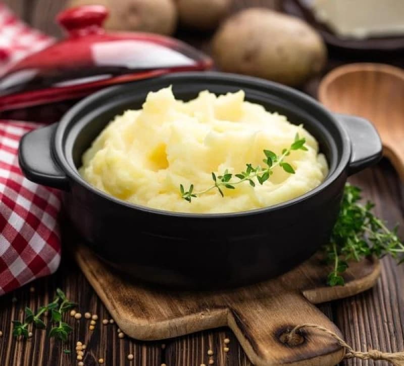 Voda vam samo pokvari pire: Evo u čemu ga vrhunski kuhari pripremaju kako bi bio savršeno kremast