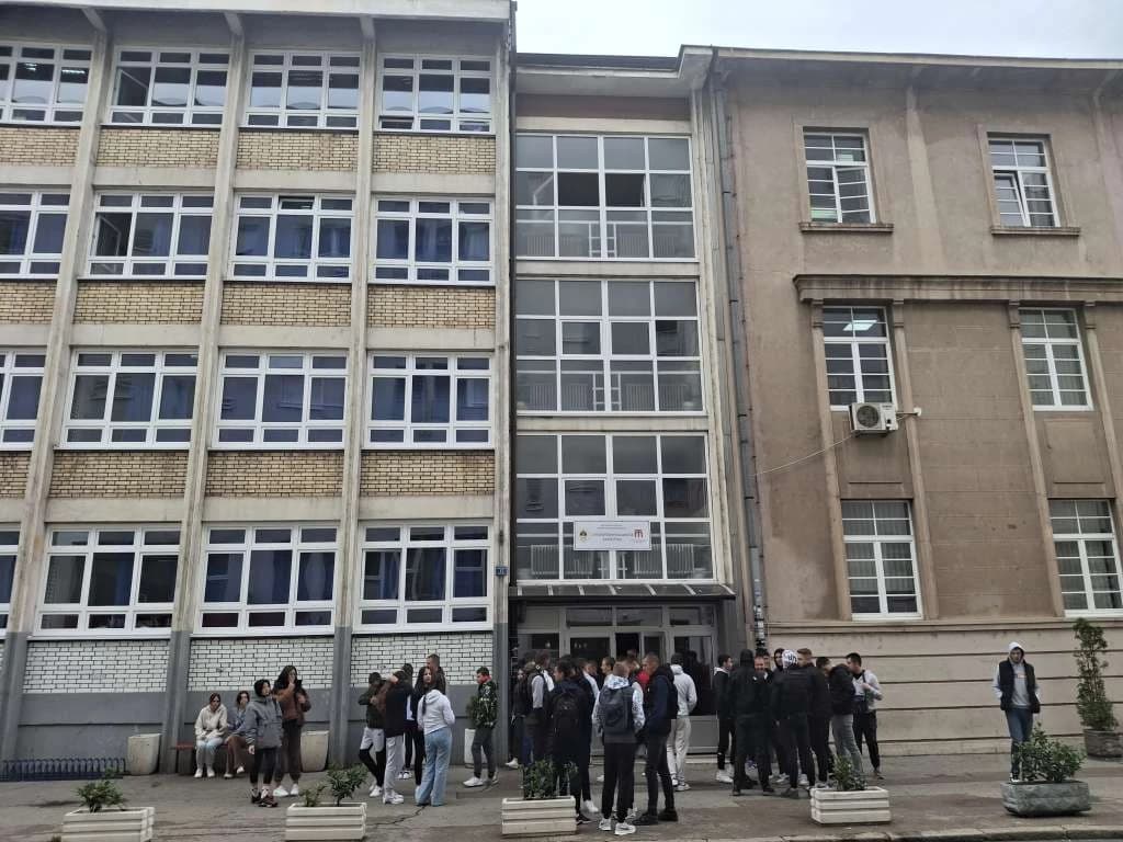 U 16 škola u SBK lažne dojave o bombama, policija provodi istragu