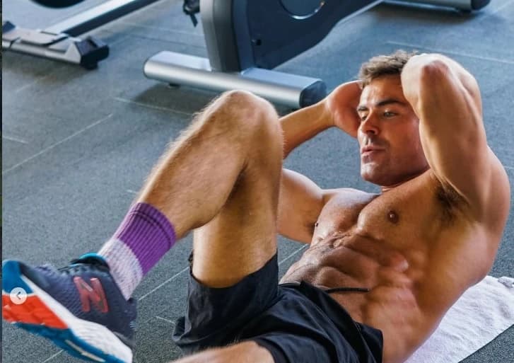 Zac Efron otkrio kako održava formu: Ne jedem ništa po 12 sati, postim cijeli dan jednom sedmično