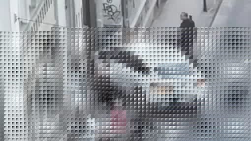 Saobraćajna nezgoda na Skenderiji: Vozač se mercedesom "zabio" u zgradu