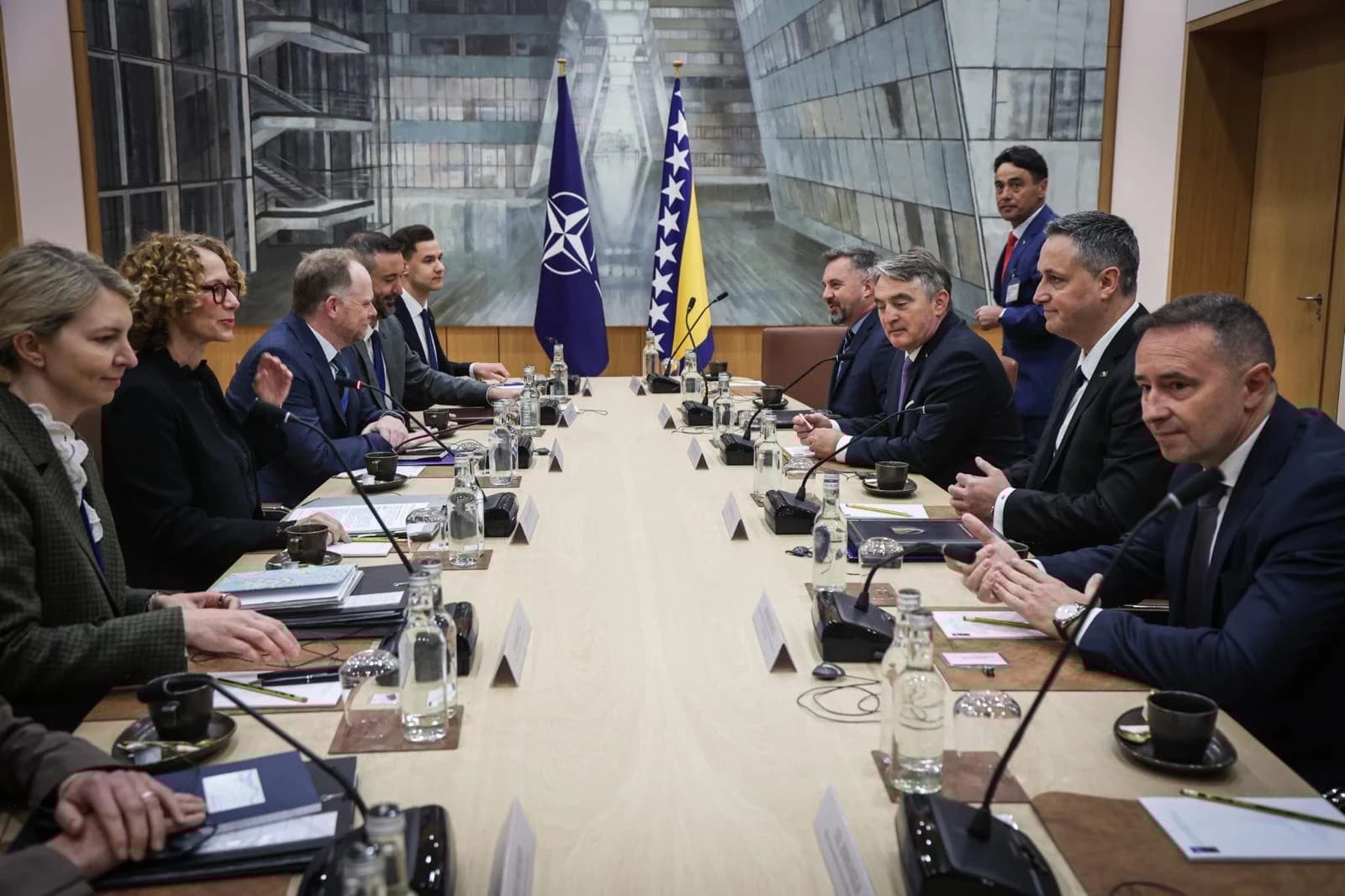 Bećirović i Komšić u sjedištu NATO-a: Što prije uputiti BiH poziv za članstvo