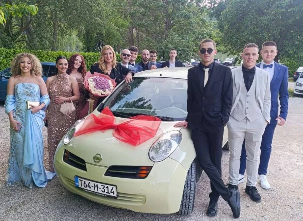 Predivna zvrčka maturanata iz Mostara: Razrednoj za oproštaj priredili nešto nesvakidašnje, radili su noćima