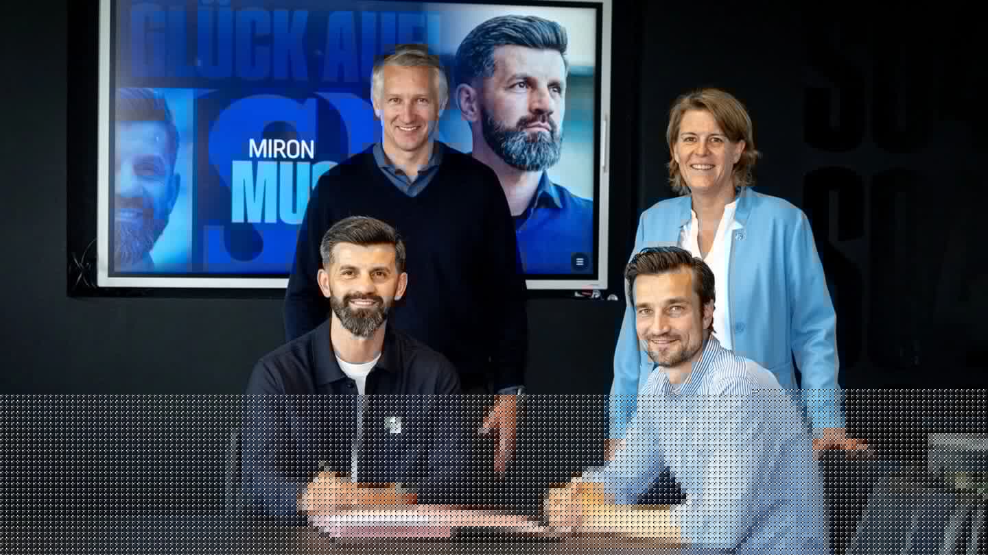Miron Muslić na potpisu ugovora nosio Cvijet Srebrenice