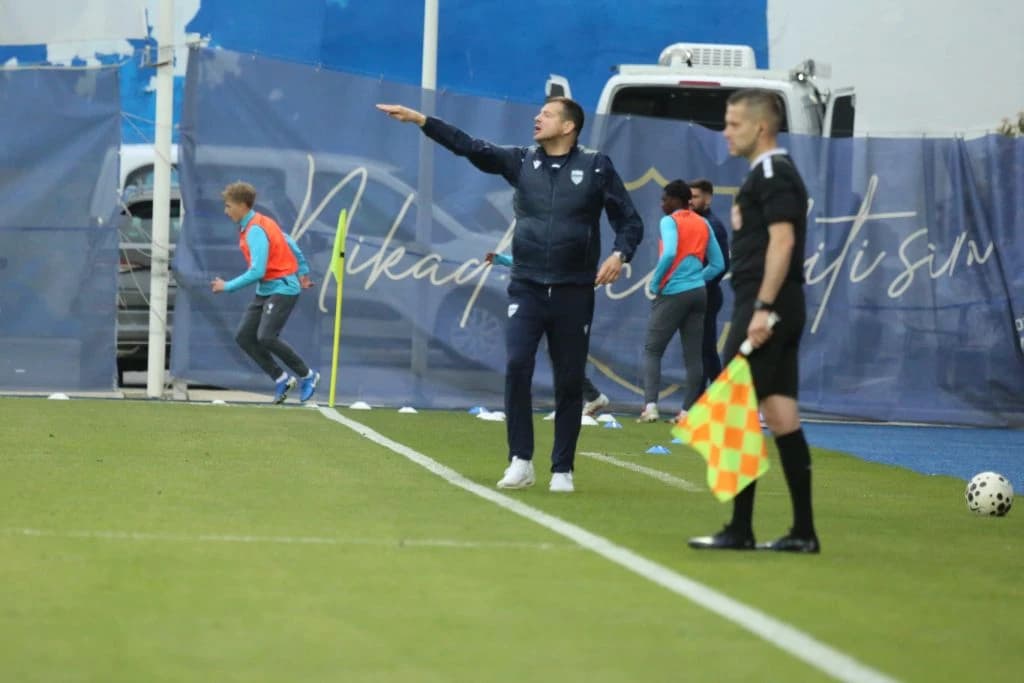 Lalatović digao Pazar na noge: Deset hiljada eura fudbalerima ili ispadamo!